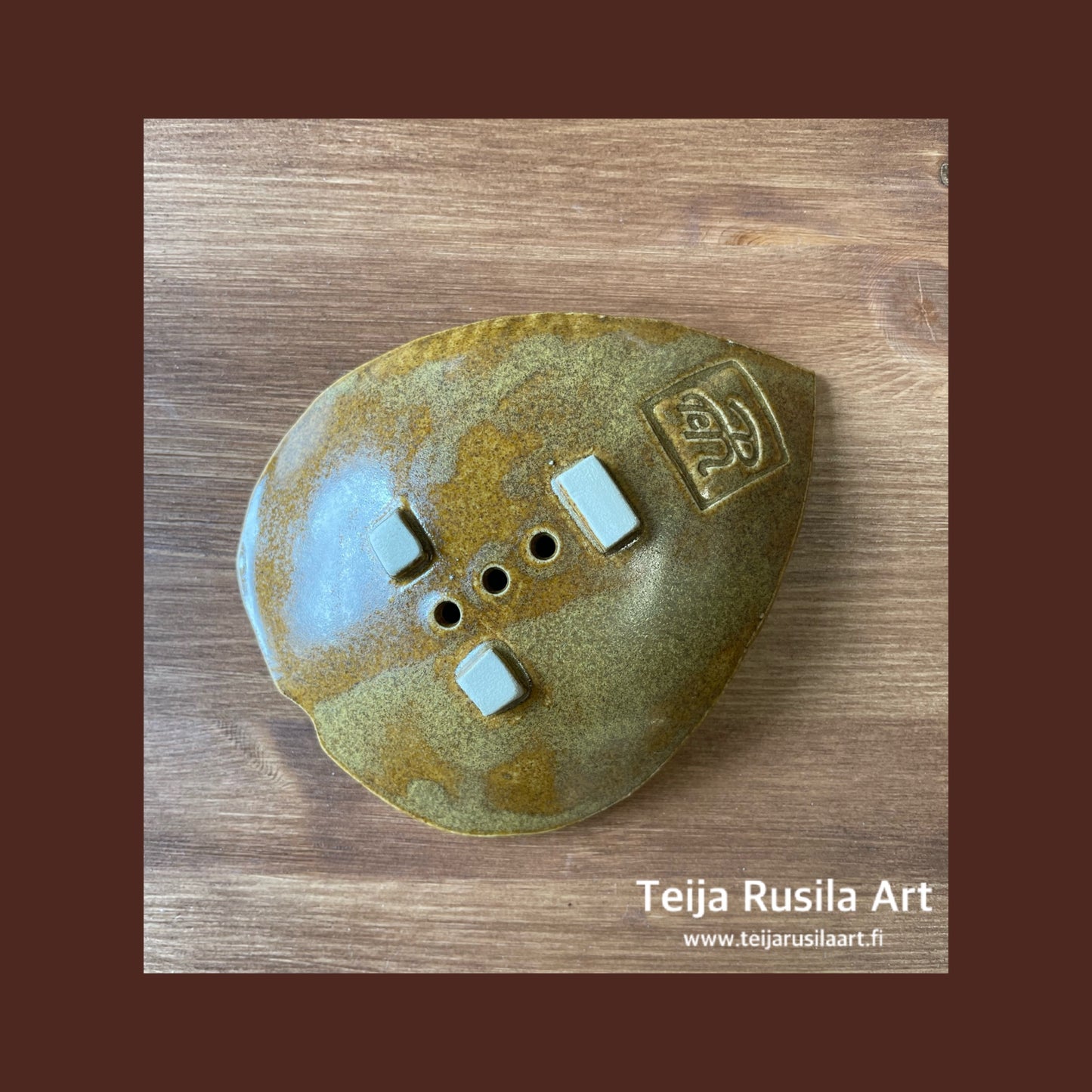 Teija Rusila Art | HANDM | Keraamiset tuotteet | Saippuan alunen | Lehti | 🇫🇮
