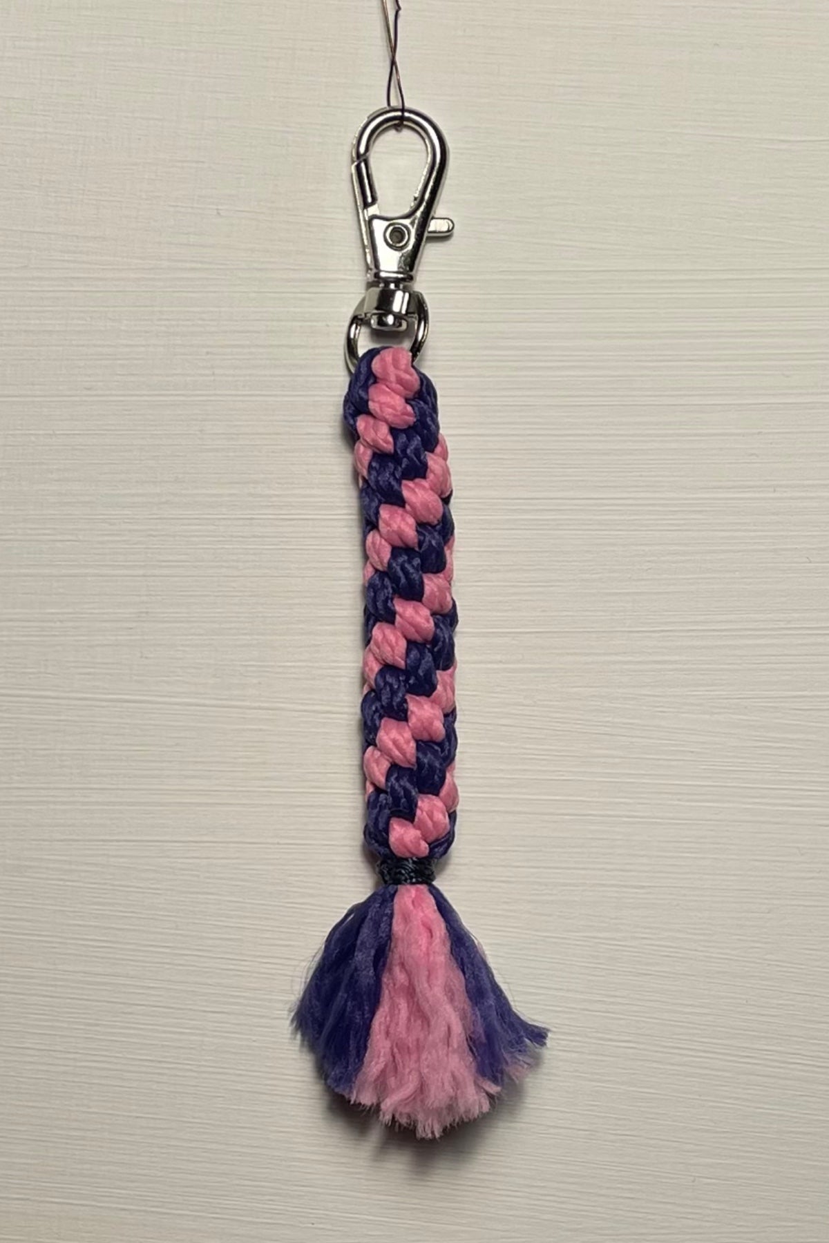 Teija Rusila Art | HAND | Punottu avaimenperä