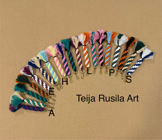 Teija Rusila Art | Punottu avaimenperä | Eri vaihtoehdot | 🇫🇮