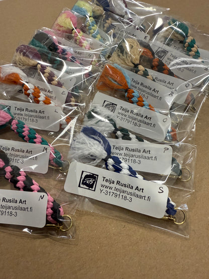 Teija Rusila Art | Punottu avaimenperä | Eri vaihtoehdot | 🇫🇮